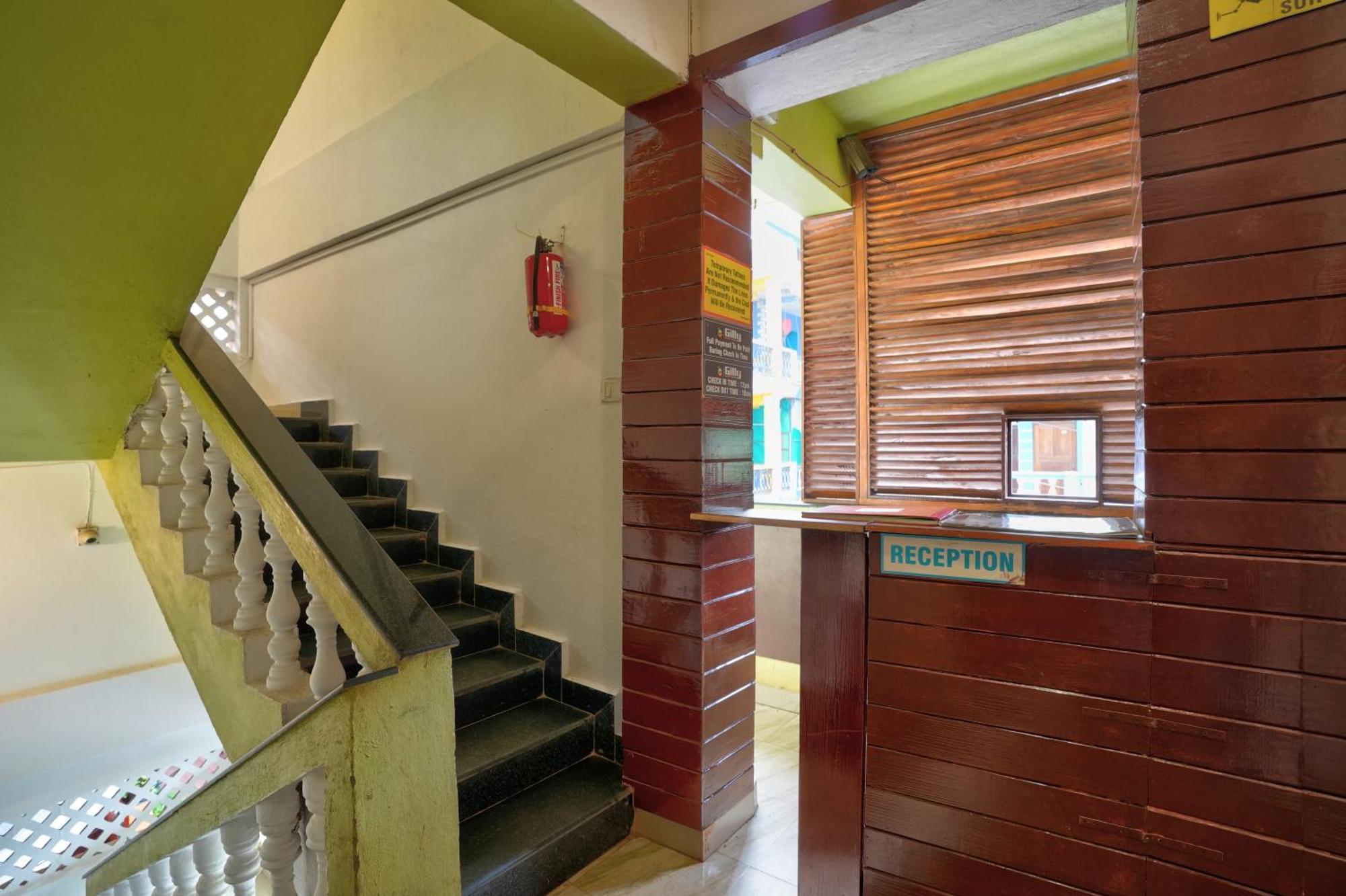 Hotel Salty Waves Baga Esterno foto